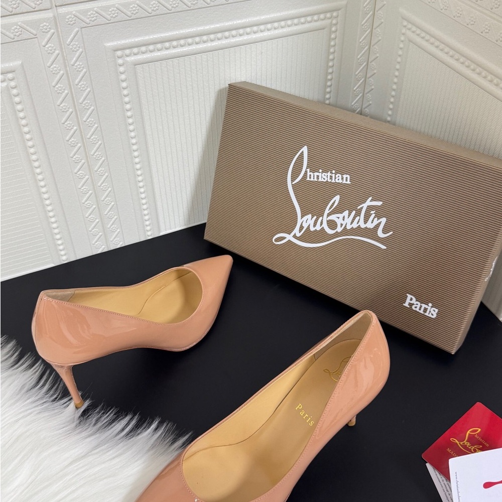 Christian Louboutin Kate 85mm Peach Patent Leather Pointed-Toe Pumps - Picture 7 of 9